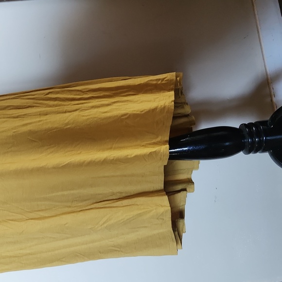 LuLaRoe Carly Mustard Yellow - Picture 7 of 7